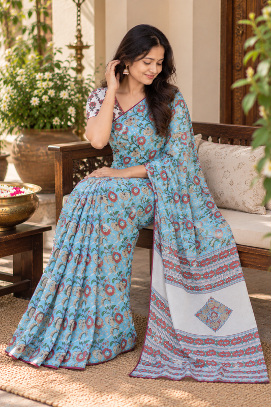 Elegant Floral Printed Georgette Saree with Blouse Piece