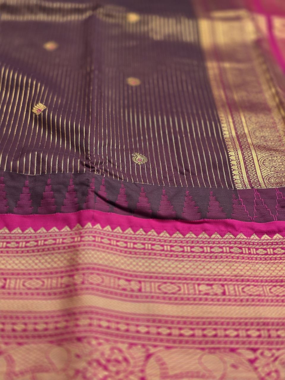 Artisan Premium Semi Gadwal Saree – Deep Snuff Brown & Pink