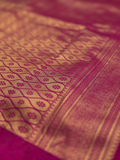 Classic Contrast Semi Gadwal Saree – Deep Snuff Brown with Pink Pallu