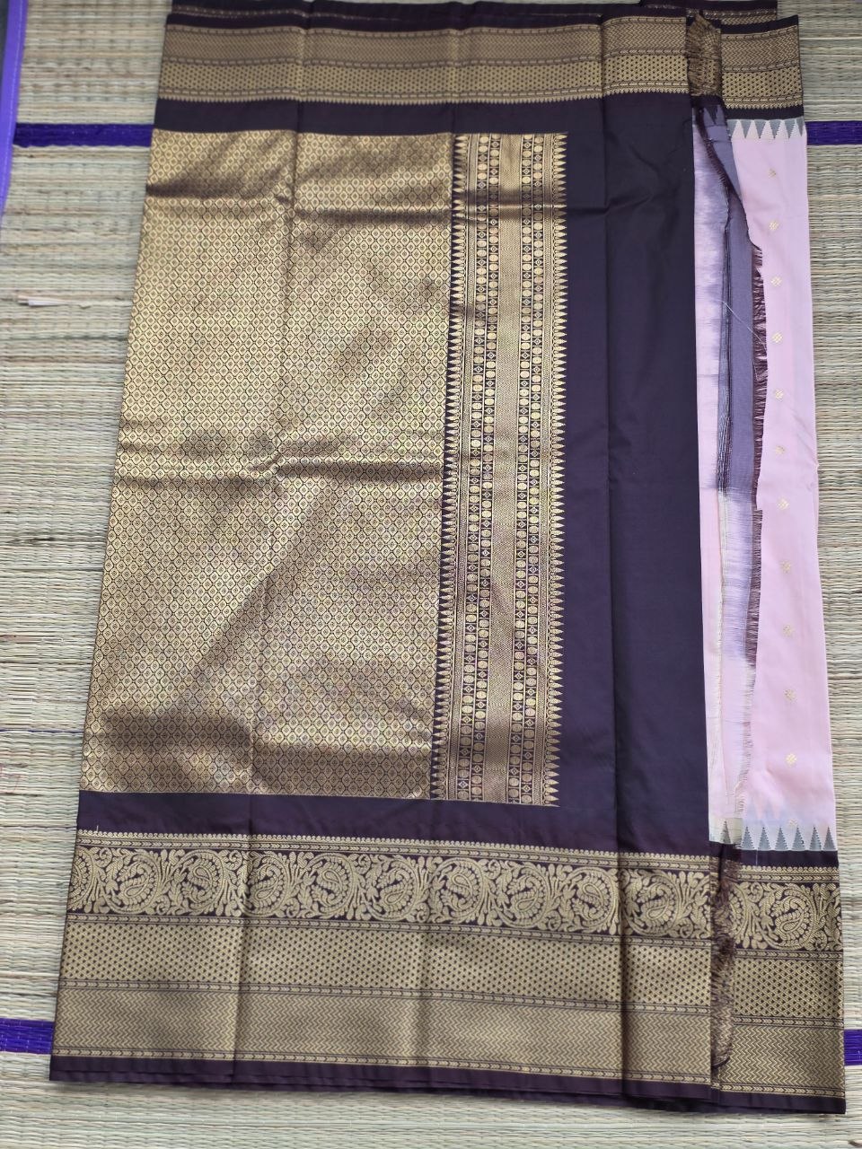 Elegant Dusty Rose Semi Gadwal Saree with Brown Border