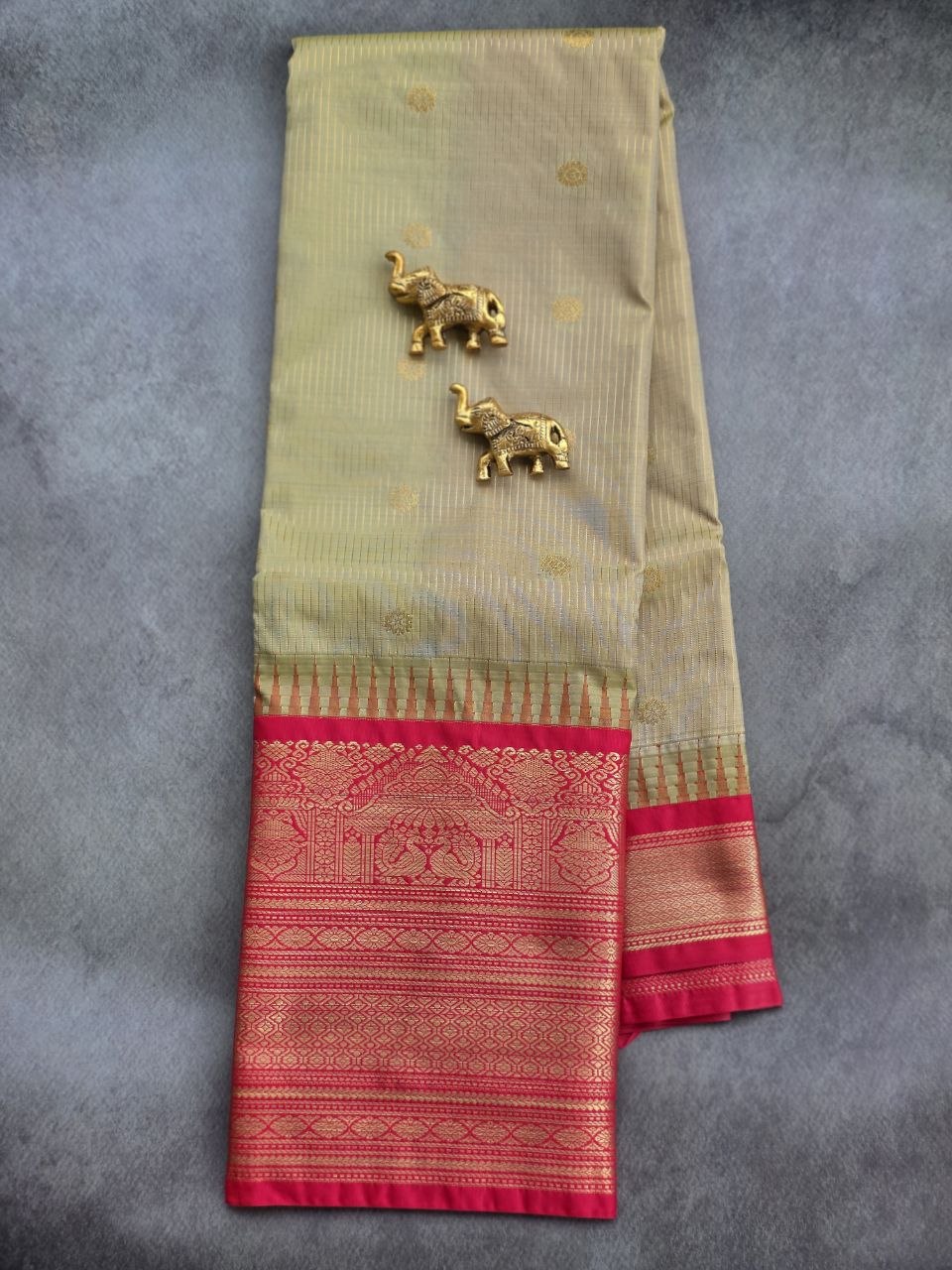 Regal Contrast Premium Semi Gadwal Saree – Olive Green & Rich Red