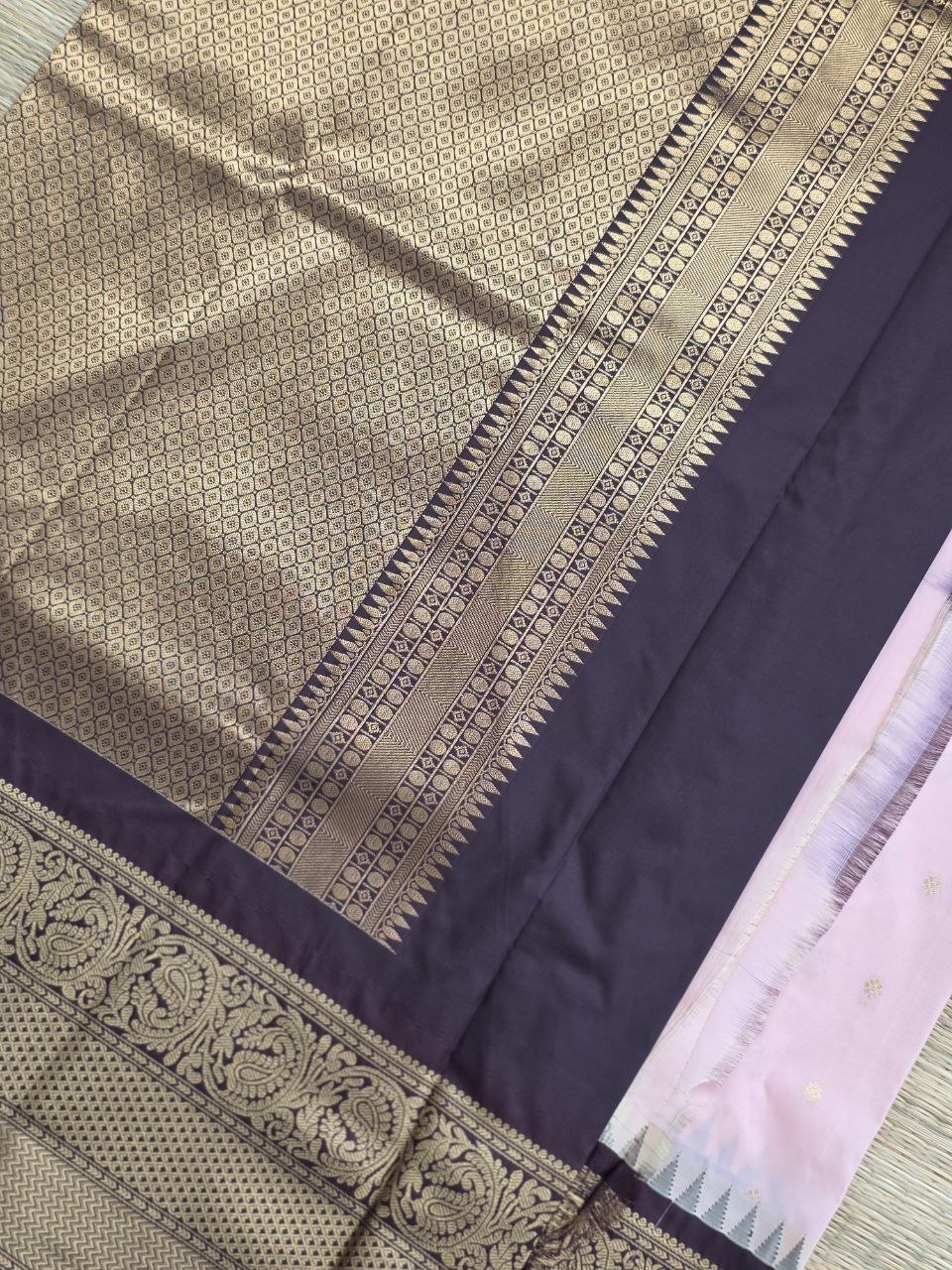 Timeless Grace Premium Semi Gadwal Saree – Dusty Rose with Brown Pallu