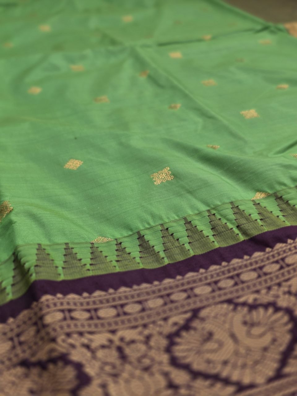 Emerald Grace Premium Semi Gadwal Saree – Parrot Green with Deep Brown Contrast | Dee Silks