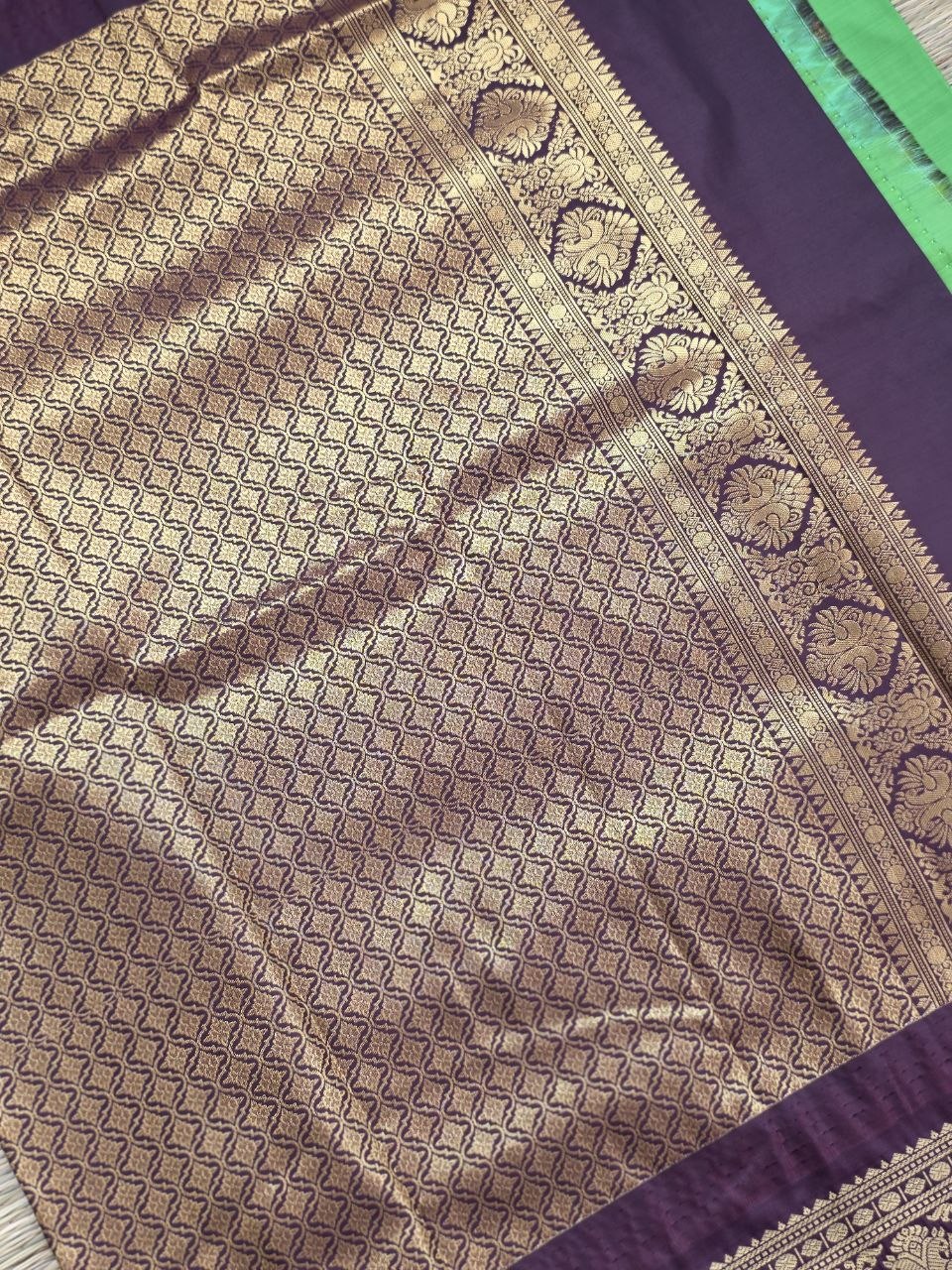 Emerald Grace Premium Semi Gadwal Saree – Parrot Green with Deep Brown Contrast | Dee Silks