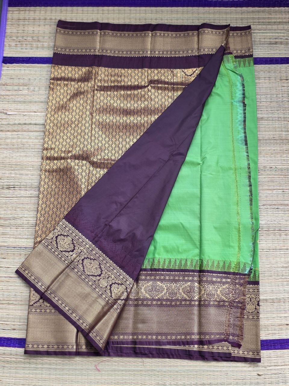 Emerald Grace Premium Semi Gadwal Saree – Parrot Green with Deep Brown Contrast | Dee Silks